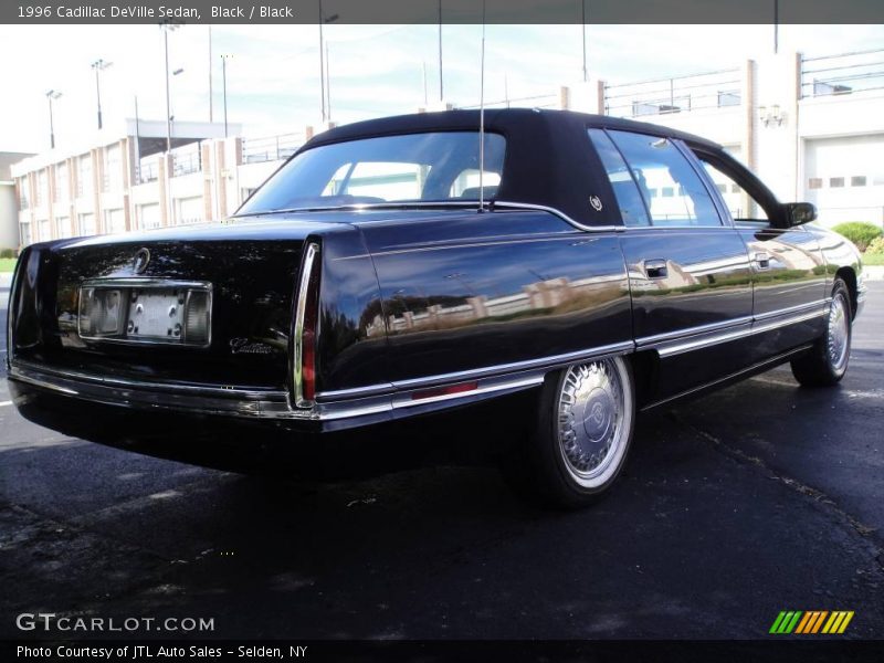Black / Black 1996 Cadillac DeVille Sedan