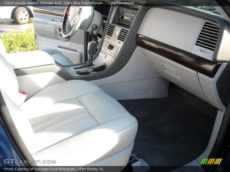 Dark Blue Pearl Metallic / Light Parchment 2004 Lincoln Aviator Ultimate 4x4