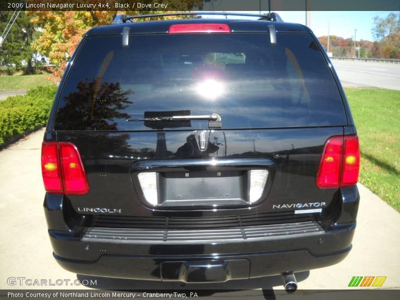 Black / Dove Grey 2006 Lincoln Navigator Luxury 4x4