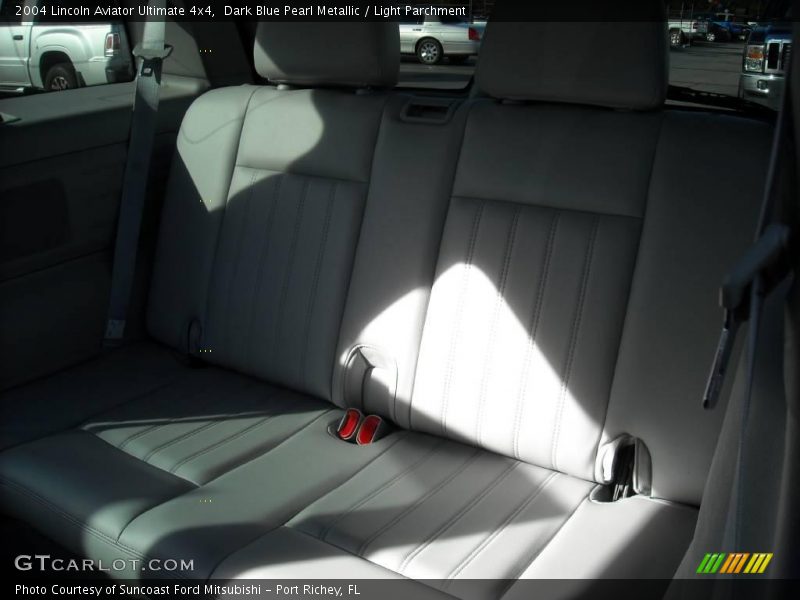 Dark Blue Pearl Metallic / Light Parchment 2004 Lincoln Aviator Ultimate 4x4