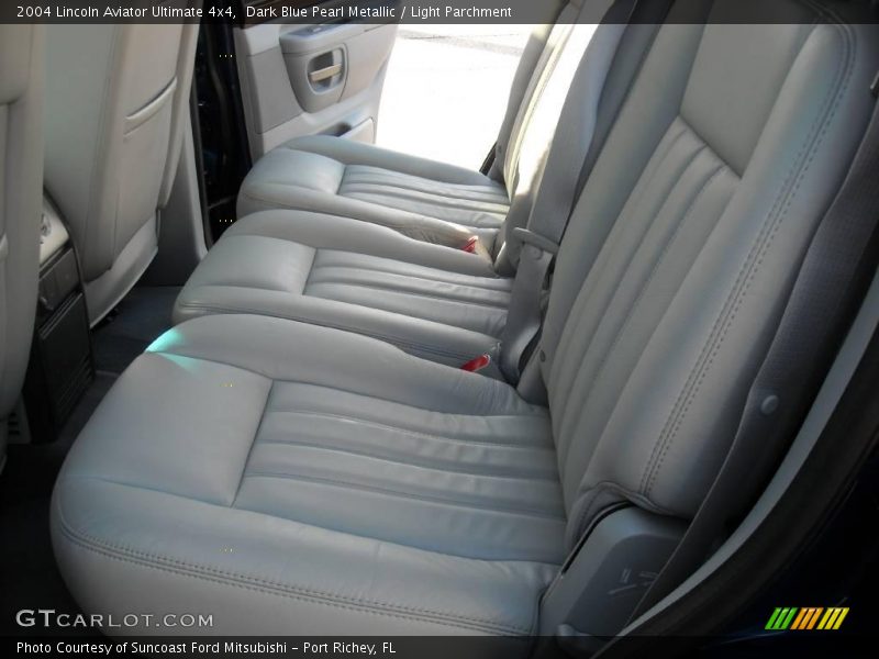 Dark Blue Pearl Metallic / Light Parchment 2004 Lincoln Aviator Ultimate 4x4