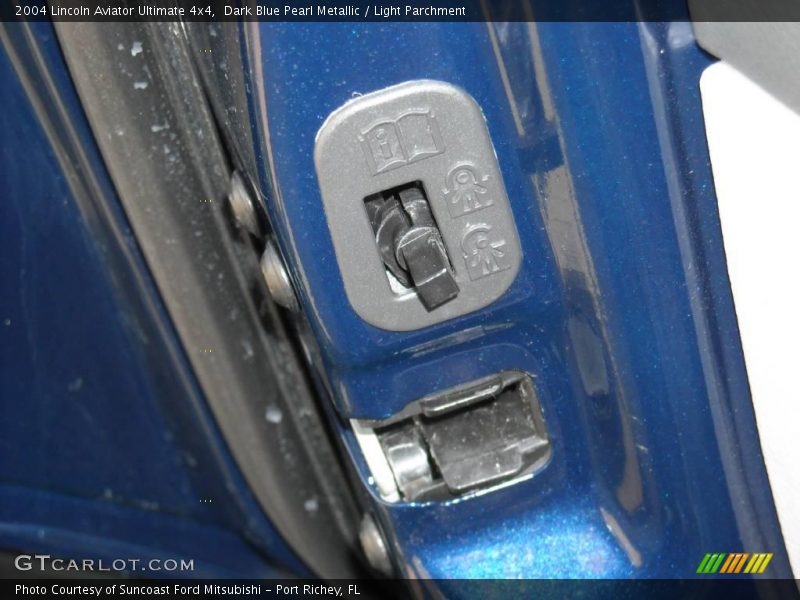 Dark Blue Pearl Metallic / Light Parchment 2004 Lincoln Aviator Ultimate 4x4