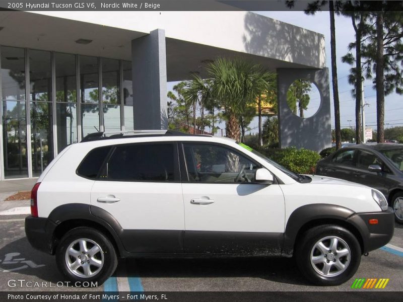 Nordic White / Beige 2005 Hyundai Tucson GLS V6