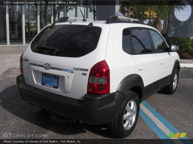 Nordic White / Beige 2005 Hyundai Tucson GLS V6