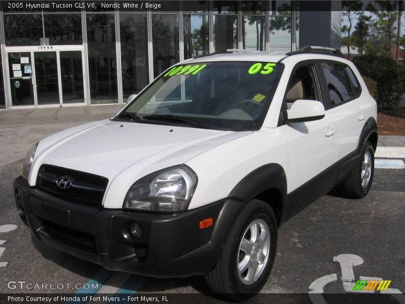 Nordic White / Beige 2005 Hyundai Tucson GLS V6