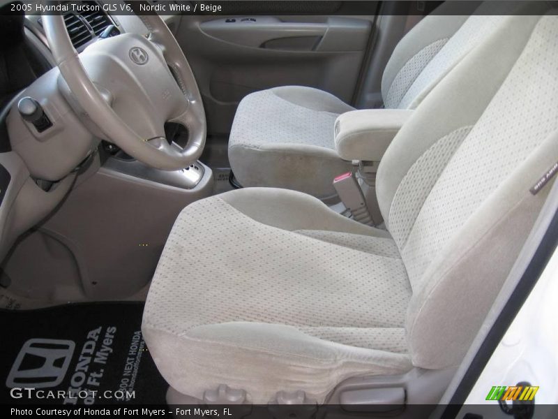 Nordic White / Beige 2005 Hyundai Tucson GLS V6