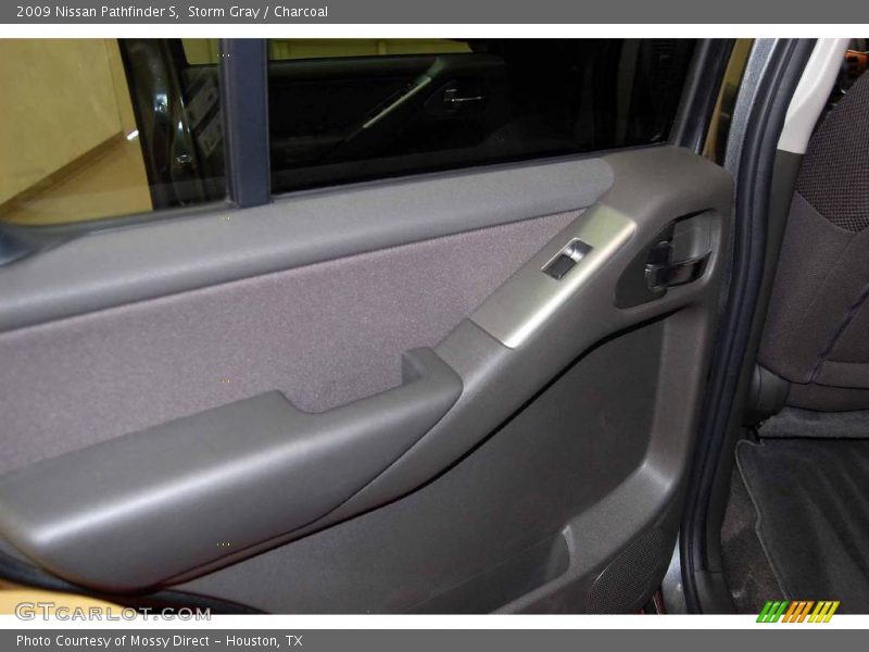 Storm Gray / Charcoal 2009 Nissan Pathfinder S
