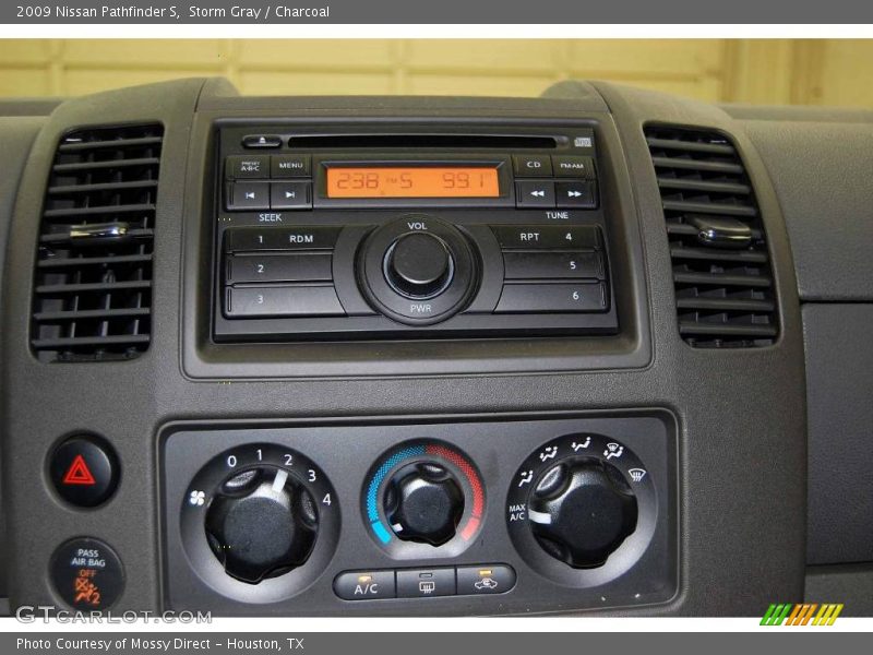 Storm Gray / Charcoal 2009 Nissan Pathfinder S