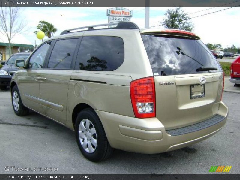 Sonora Gold / Beige 2007 Hyundai Entourage GLS
