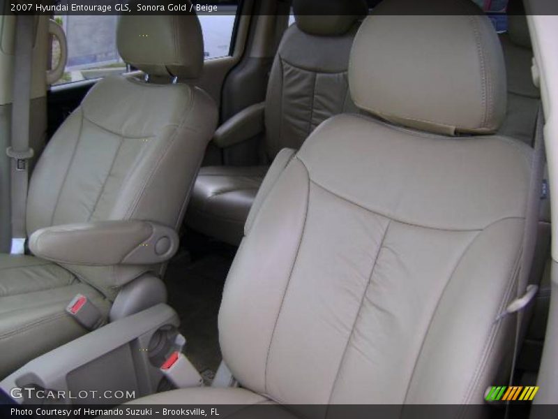 Sonora Gold / Beige 2007 Hyundai Entourage GLS