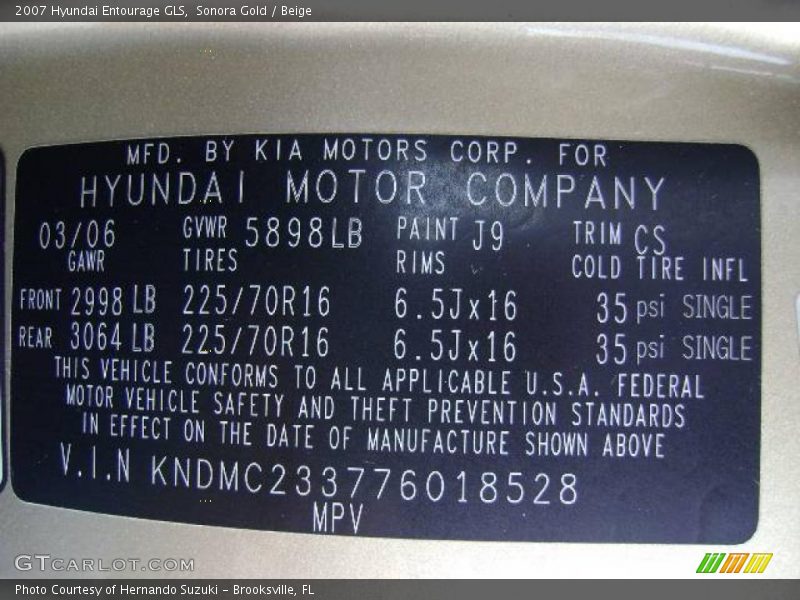 Sonora Gold / Beige 2007 Hyundai Entourage GLS