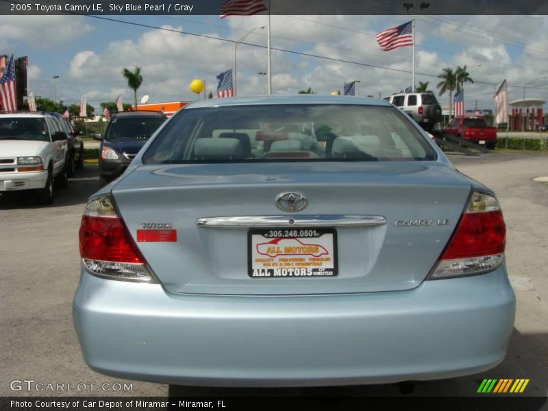 Sky Blue Pearl / Gray 2005 Toyota Camry LE