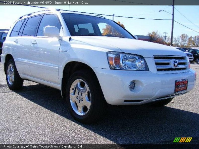 Super White / Ash Gray 2006 Toyota Highlander V6 4WD