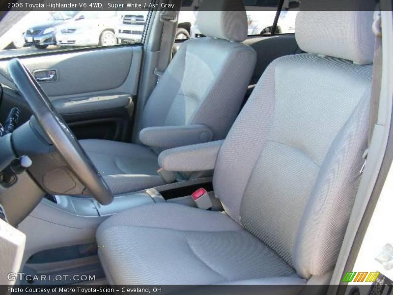 Super White / Ash Gray 2006 Toyota Highlander V6 4WD