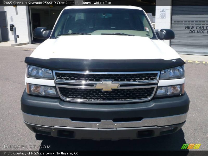 Summit White / Tan 2005 Chevrolet Silverado 2500HD Crew Cab 4x4