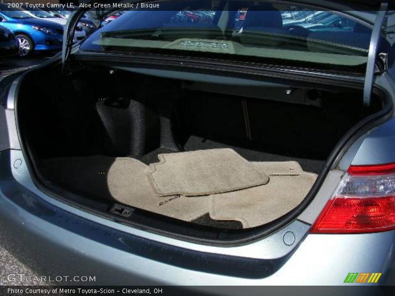 Aloe Green Metallic / Bisque 2007 Toyota Camry LE
