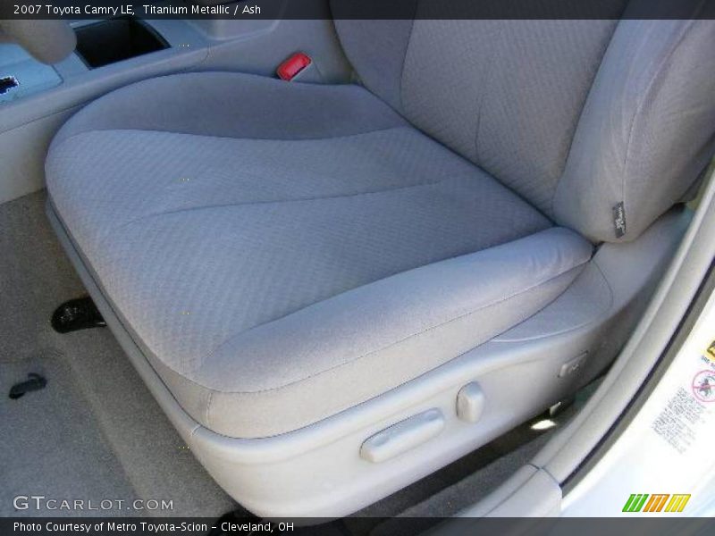 Titanium Metallic / Ash 2007 Toyota Camry LE