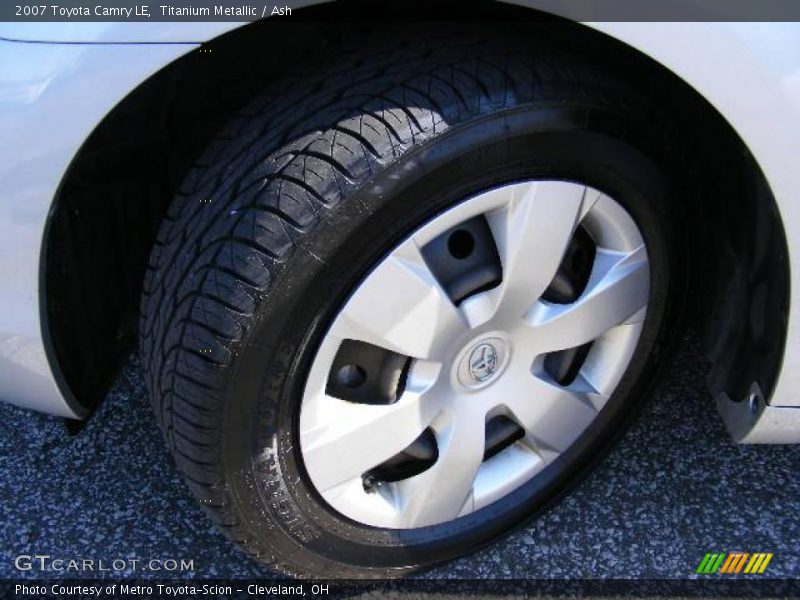 Titanium Metallic / Ash 2007 Toyota Camry LE