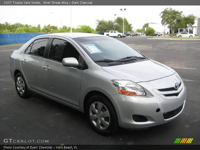 Silver Streak Mica / Dark Charcoal 2007 Toyota Yaris Sedan