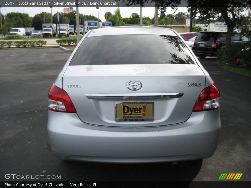 Silver Streak Mica / Dark Charcoal 2007 Toyota Yaris Sedan