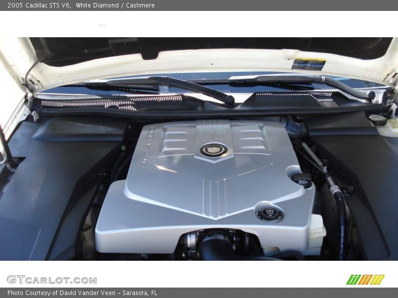 White Diamond / Cashmere 2005 Cadillac STS V6