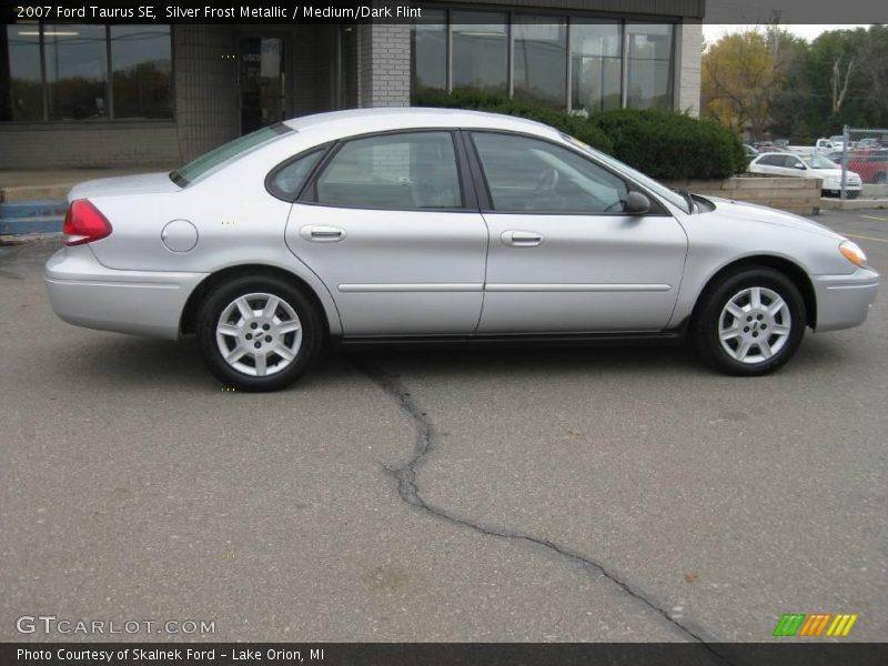 Silver Frost Metallic / Medium/Dark Flint 2007 Ford Taurus SE