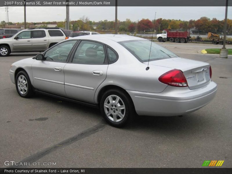 Silver Frost Metallic / Medium/Dark Flint 2007 Ford Taurus SE