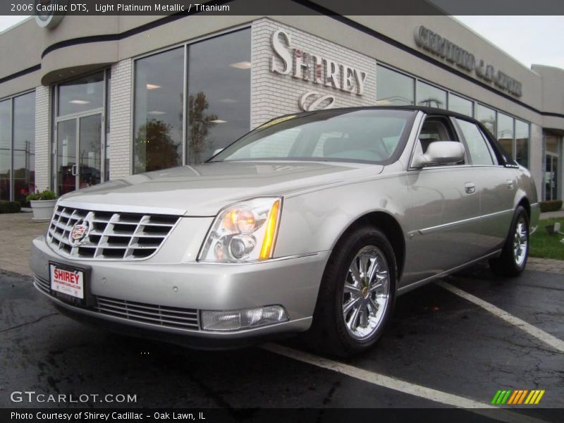 Light Platinum Metallic / Titanium 2006 Cadillac DTS
