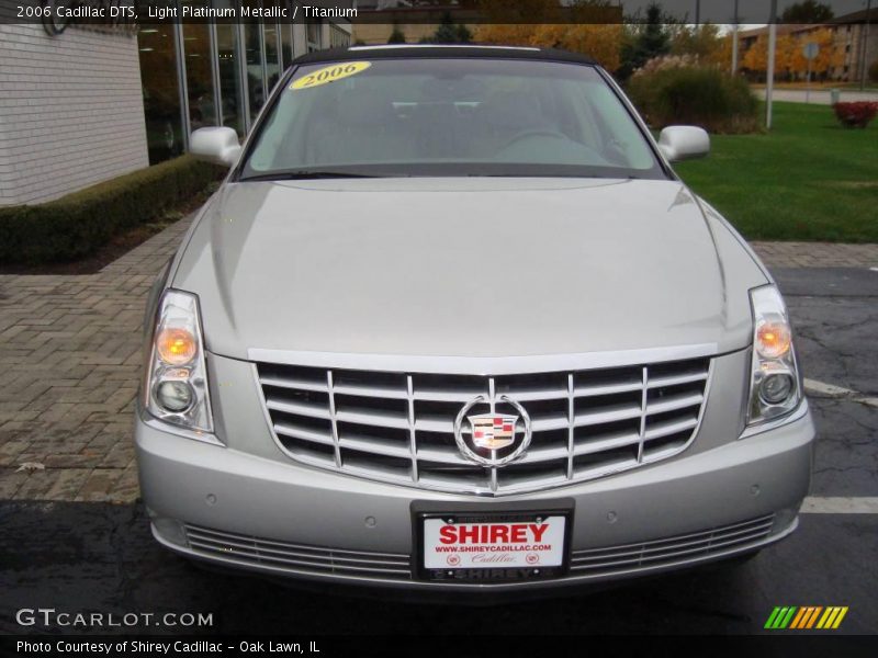 Light Platinum Metallic / Titanium 2006 Cadillac DTS