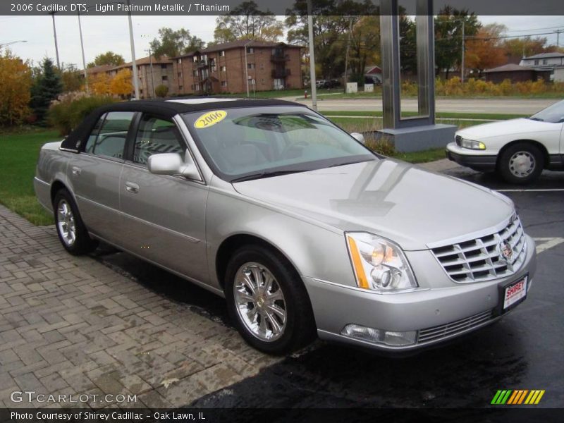 Light Platinum Metallic / Titanium 2006 Cadillac DTS
