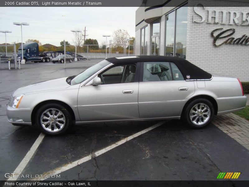 Light Platinum Metallic / Titanium 2006 Cadillac DTS