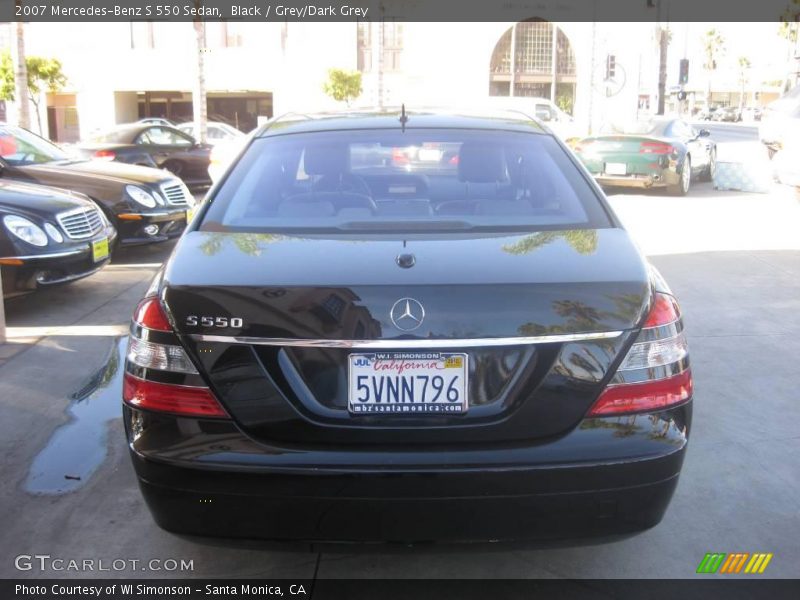 Black / Grey/Dark Grey 2007 Mercedes-Benz S 550 Sedan