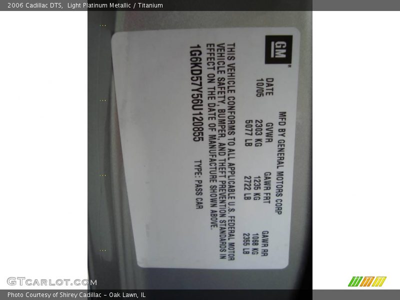 Light Platinum Metallic / Titanium 2006 Cadillac DTS