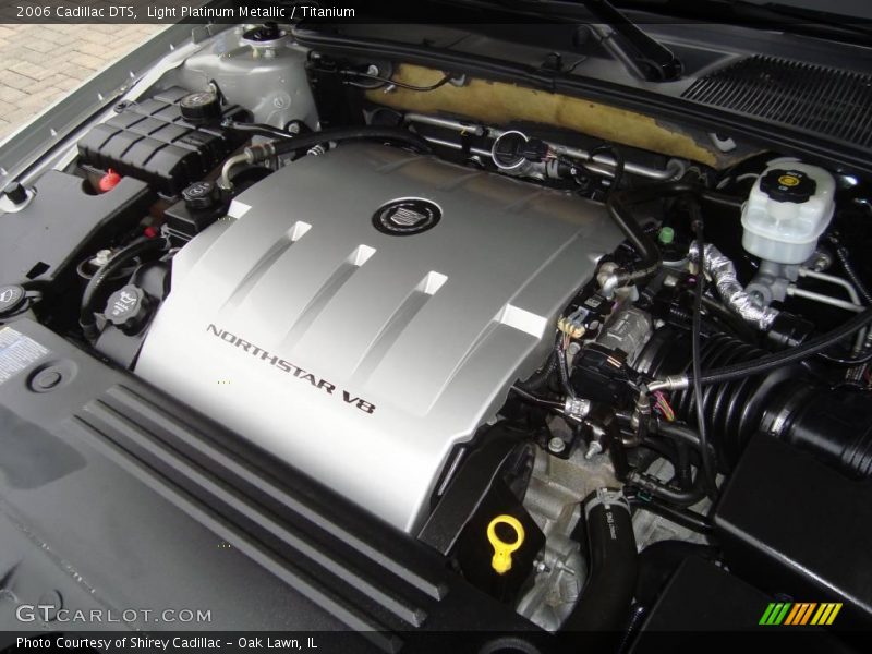 Light Platinum Metallic / Titanium 2006 Cadillac DTS