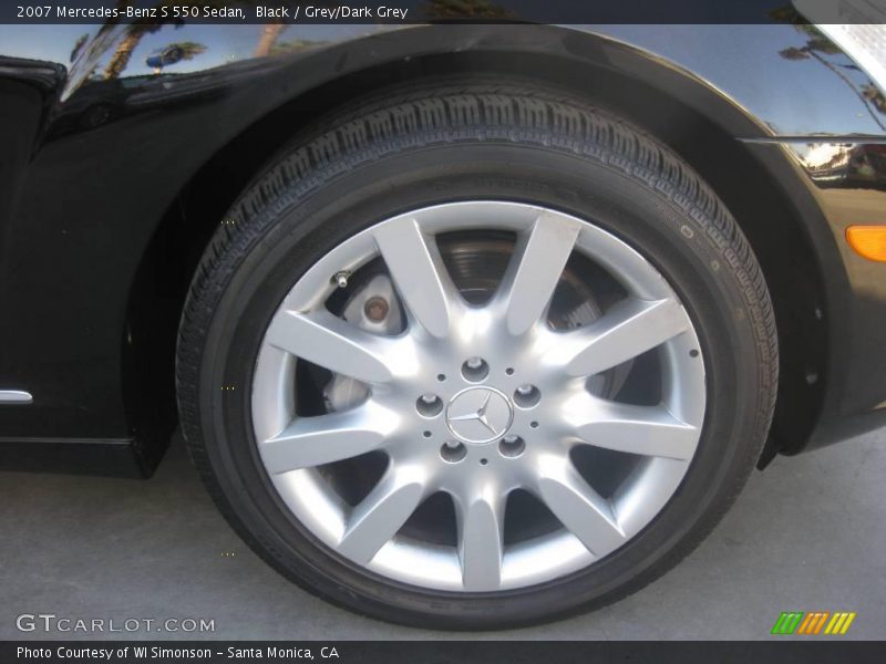 Black / Grey/Dark Grey 2007 Mercedes-Benz S 550 Sedan