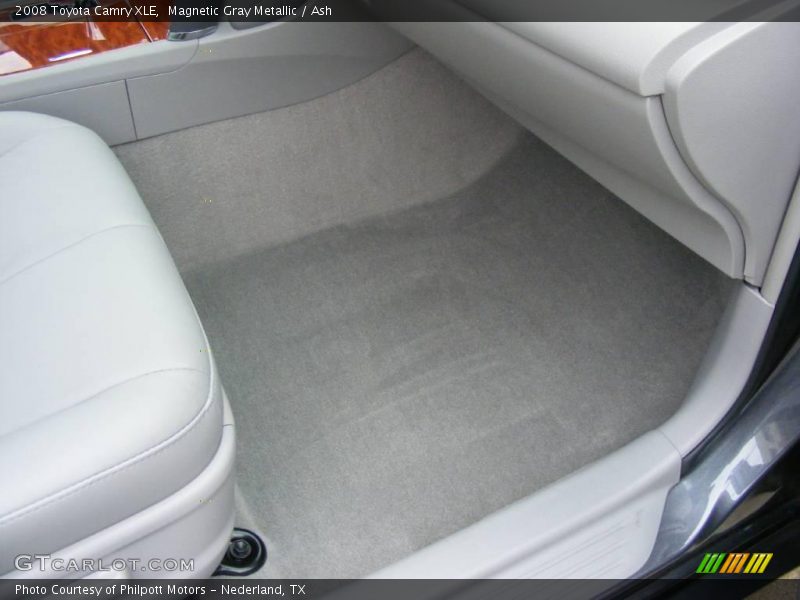 Magnetic Gray Metallic / Ash 2008 Toyota Camry XLE
