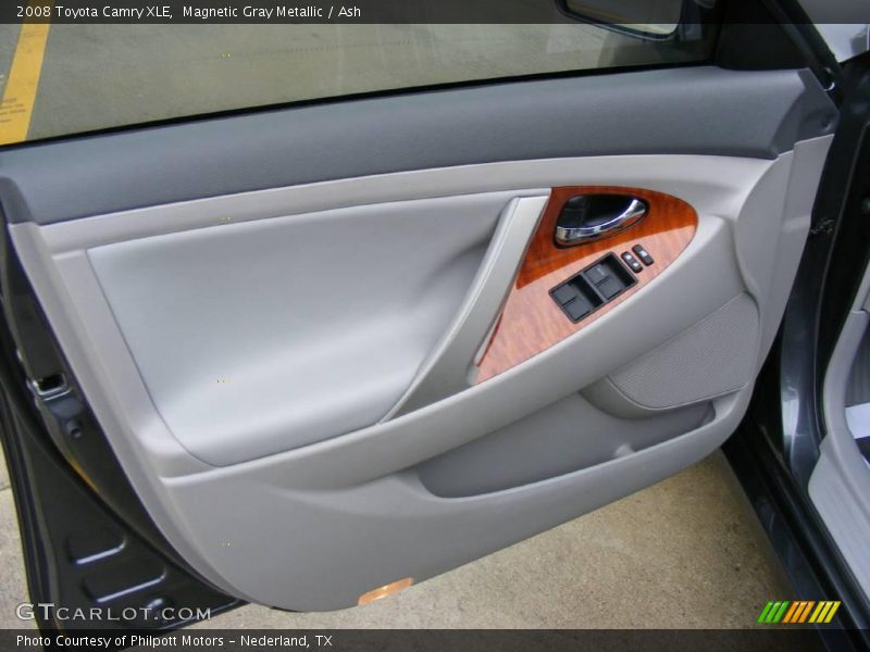Magnetic Gray Metallic / Ash 2008 Toyota Camry XLE