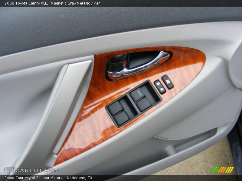 Magnetic Gray Metallic / Ash 2008 Toyota Camry XLE