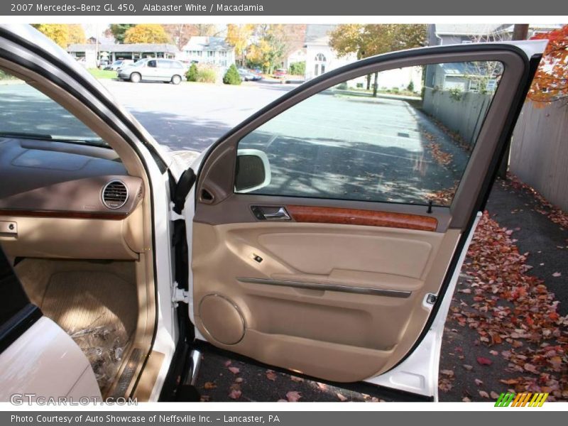 Alabaster White / Macadamia 2007 Mercedes-Benz GL 450