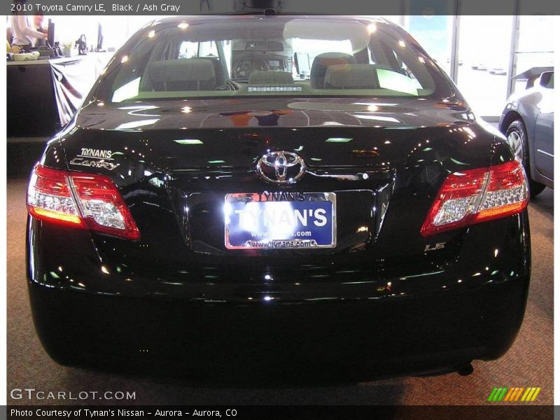 Black / Ash Gray 2010 Toyota Camry LE