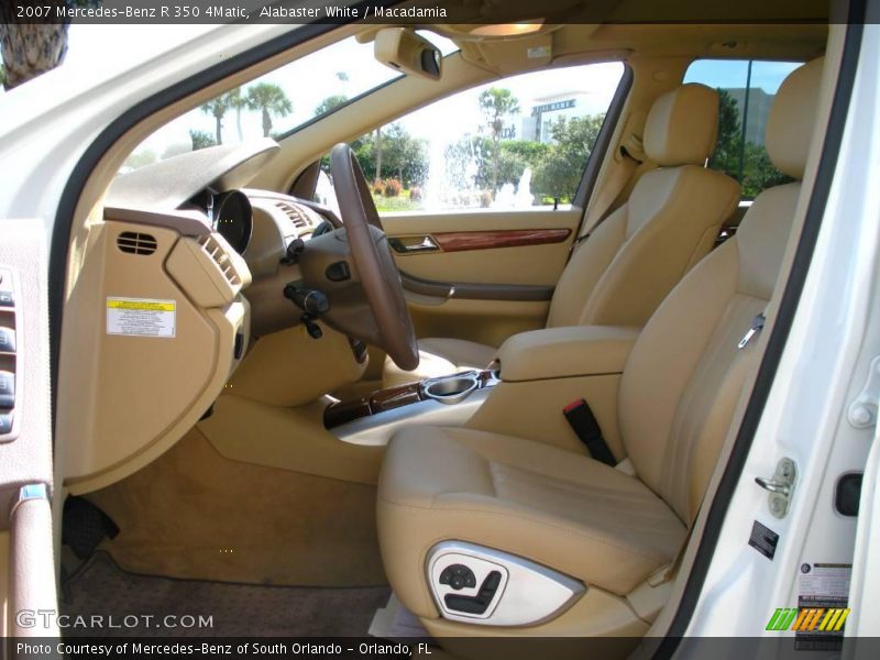 Alabaster White / Macadamia 2007 Mercedes-Benz R 350 4Matic