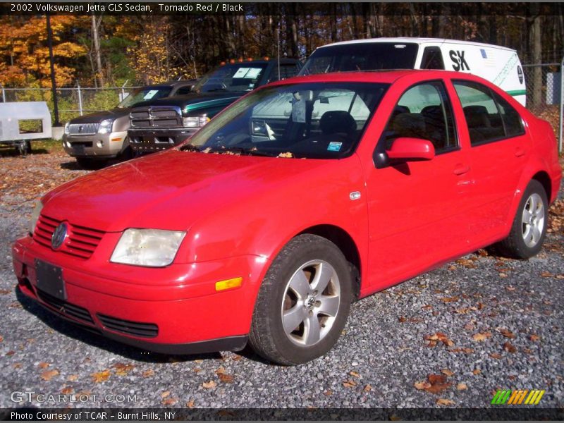 Tornado Red / Black 2002 Volkswagen Jetta GLS Sedan