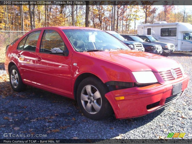 Tornado Red / Black 2002 Volkswagen Jetta GLS Sedan