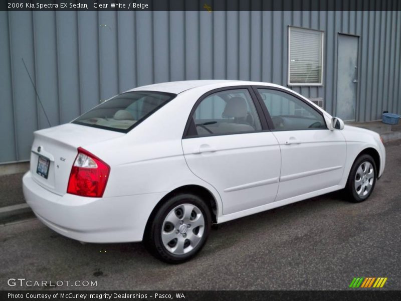 Clear White / Beige 2006 Kia Spectra EX Sedan
