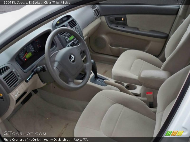 Clear White / Beige 2006 Kia Spectra EX Sedan