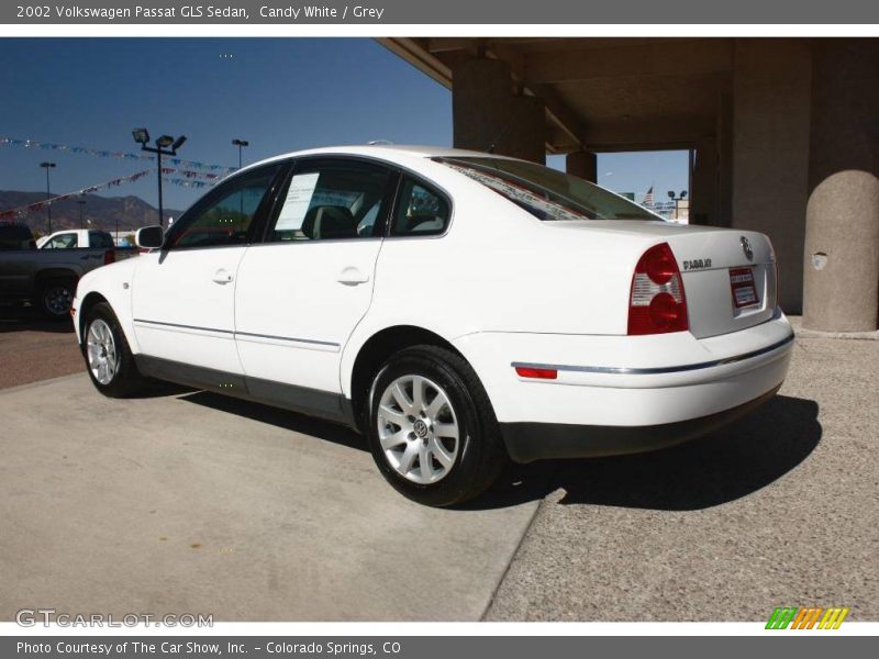 Candy White / Grey 2002 Volkswagen Passat GLS Sedan