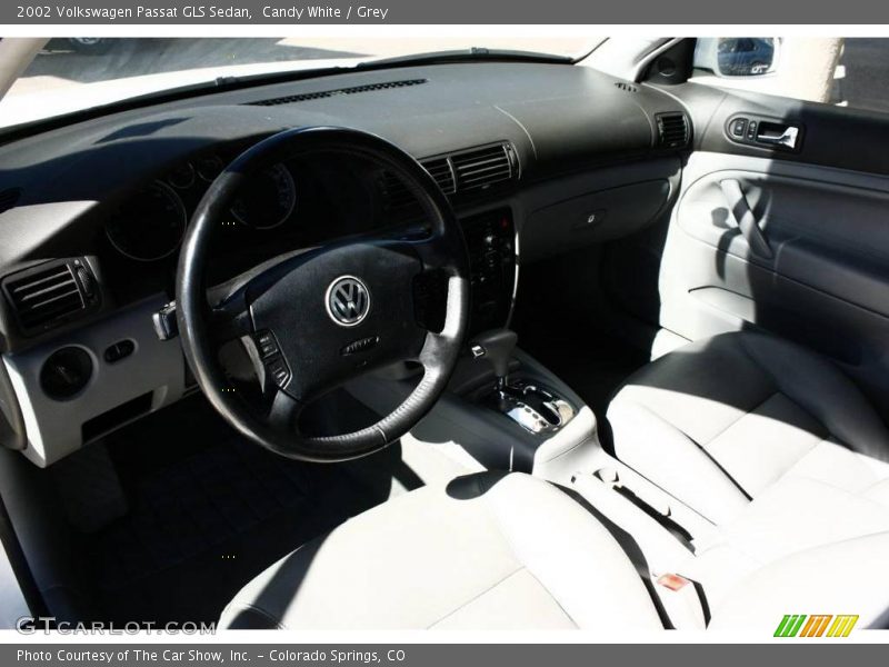 Candy White / Grey 2002 Volkswagen Passat GLS Sedan
