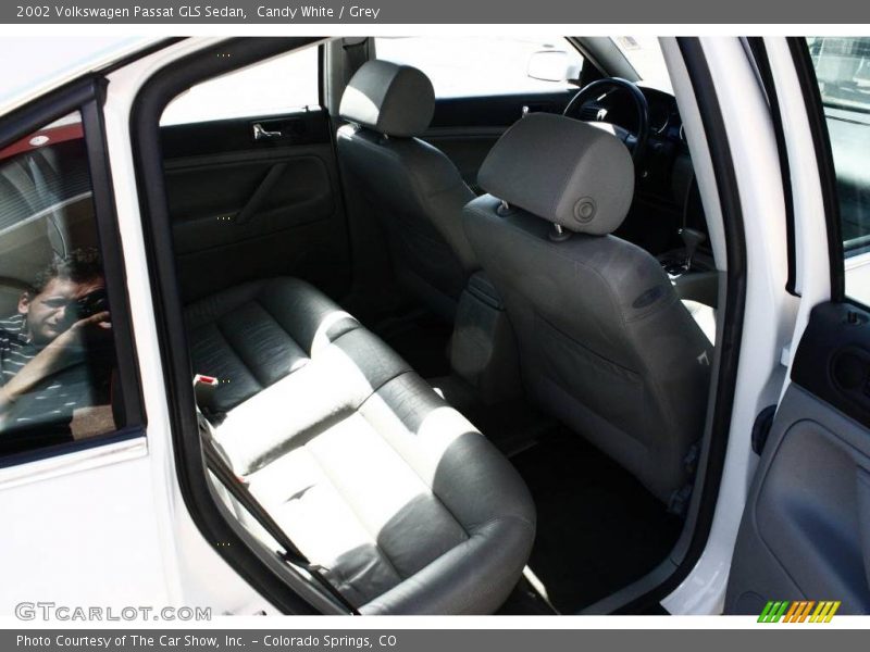 Candy White / Grey 2002 Volkswagen Passat GLS Sedan