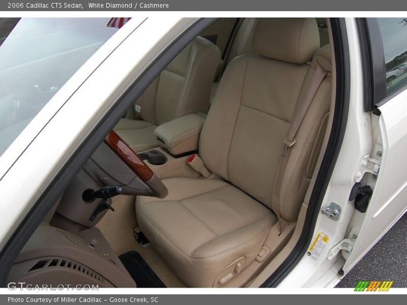 White Diamond / Cashmere 2006 Cadillac CTS Sedan