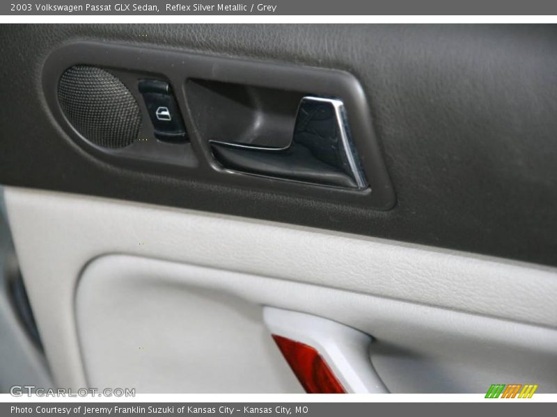 Reflex Silver Metallic / Grey 2003 Volkswagen Passat GLX Sedan